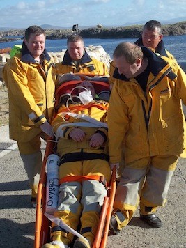 Arranmore Voluntary crew practicing their first aid skills