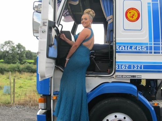 Dinah looks stunning as she boards her personal truck to be taken to her prom!