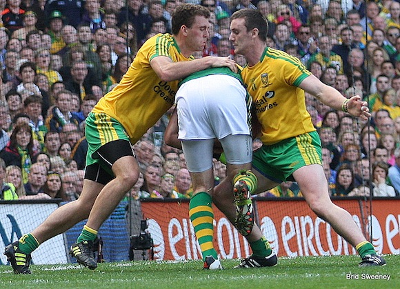 McGee and McLoone form a human barrier to keep that mountain man Donaghey out. Pic by Brid Sweeney.