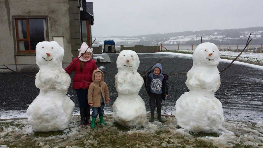 Hannah, Eddie and Harry McBride enjoying the snow in Castledoe in Creeslough. 