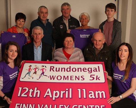 The family of the late Brid Carr who made the journey home from London this weekend to give a helping hand to promote Sunday's Run Donegal Women's 5k. included are from left  daughters Christine and Anna, husband Seamus, son Tom and sister Rosemary Foy. Also pictured are organising committee, Brigeen Doherty James and Grace Boyle, and Patsy Doherty Photo Cristeph/Brian McDaid