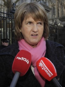 Sinn Fein has called on Minister Joan Burton to visit Jobsbridge website.