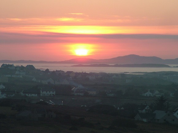 Sunset over Derrybeg by Tommy Curran for donegaldaily.com