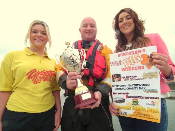 Anna Rafferty (Senior Lifeguard Waterworld), Daimon Fergus (Helm Bundoran RNLI with soapbox perpetual cup) and Colleen Granaghan (reigning Belle of Bundoran).