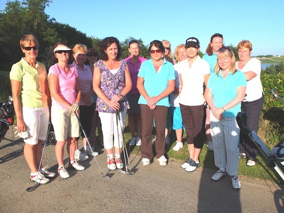  Beginners and senior ladies at beginners first night on the course. 