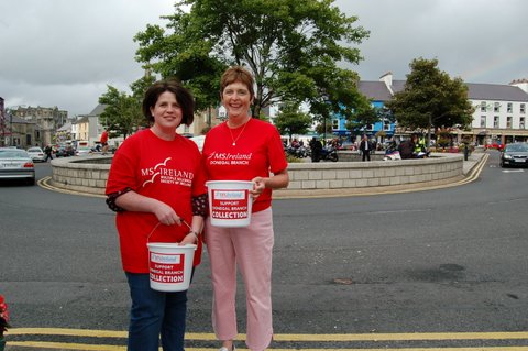 Linda Lyons & Veronica Gillen collecting for MS Ireland.