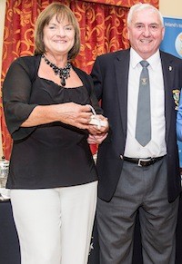 President’s Prize Winner of Mr. President’s Prize to ladies, Bridie Gildea with Mr. President Barry Mac M Ramsay    