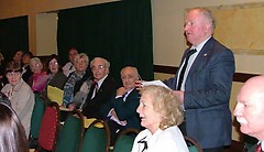Seamus Rodgers in typical pose addressing a meeting.