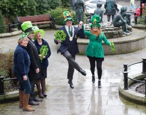 Follow the shamrocks to Letterkenny - Celebrating all things Irish with the Letterkenny St.Patrick’s Day Parade - Letterkenny Chamber are delighted to launch the annual St. Patrick’s Day Parade Letterkenny’s St.Patrick’s day parade is one of the biggest in the County and this year it is hoping to get entries from a wide range of businesses, community organisations, sports clubs and bands. at the launch are Kerry O'Donnell and Pascal Blake, Letterkenny Mayor,get into the spirit of the event withToni Forrester, CEO Letterkenny Chamber, Gerard Grant, Chamber President and Anne Condon, Letterkenny Chamber. Photo Clive Wasson