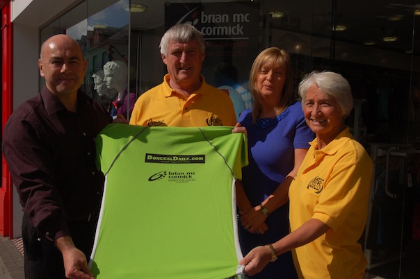 Sponsor Stephen Maguire of DonegalDaily.com with North West 10k Chairperson James Boyle, Breid Lindsay Sales Manager Donegal Creameries (milk sponsor) and Grace Boyle. 