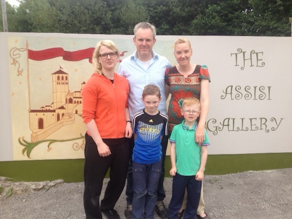 Artist Sarah Duddy and new Assisi GAllery owners in Rossnowlagh Paul and Sarah Keogh with their sons Thomas and Michael.
