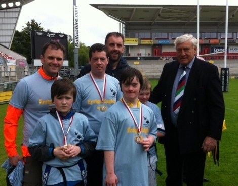 Errigal Eagles players Conor McDermott, Aaron McLaughlin, Paul Gallen and Cian Baird with coaches Pat McDermott and Gerry Doherty meeting rugby legend Willie-John McBride at the recent tag festival at Ravenhill