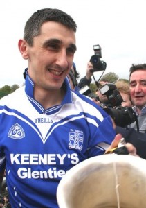 Martin Regan has replaced Paddy Campbell as Naomh Conaill GAA Senior team manager. 