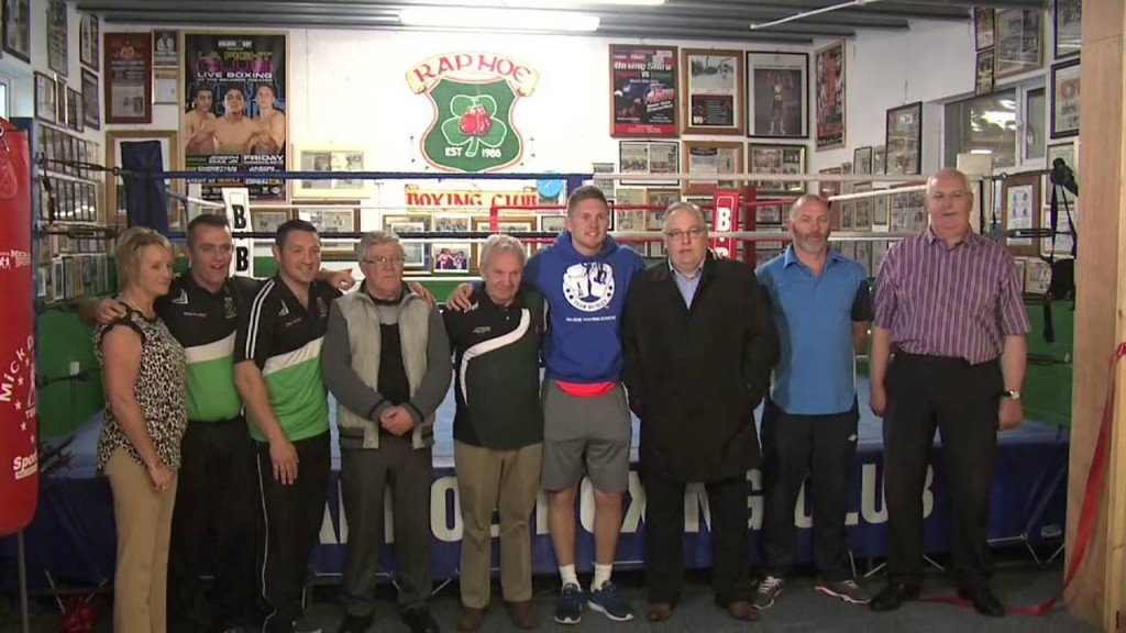 BoxerJason-Quigley-Opens-Raphoe-Boxing-Club-Extension