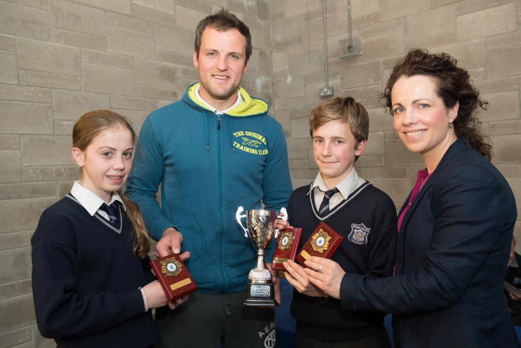 Anna Russell,1st girls basketball player of year Eoin Logue Junior athlete of year with Michael Murphy, guest Speaker and Fiona TEmple, School Principal at the Mulroy College student awards. Photo:- Clive Wasson