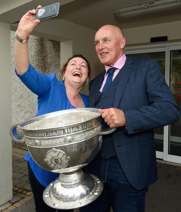 mary Cassidy gets her selfie with Anthony and Sam at the Civic Reception to Award Freedom of the County to Anthony Molloy in the Donegal County Council Office's in Lifford. Photo Clive Wasson