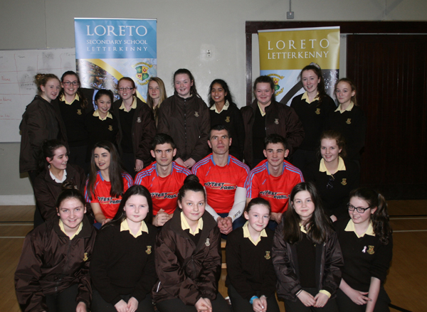 loreto-students-with-team-ryan