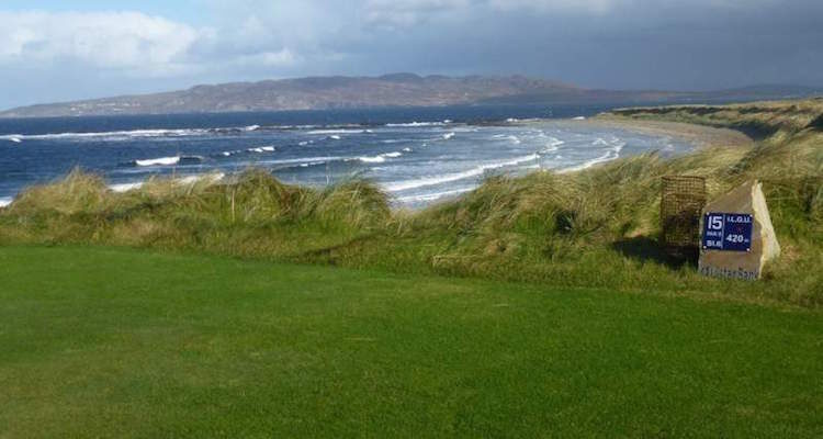 Près de 60 personnes se sont opposées au développement controversé du terrain de golf